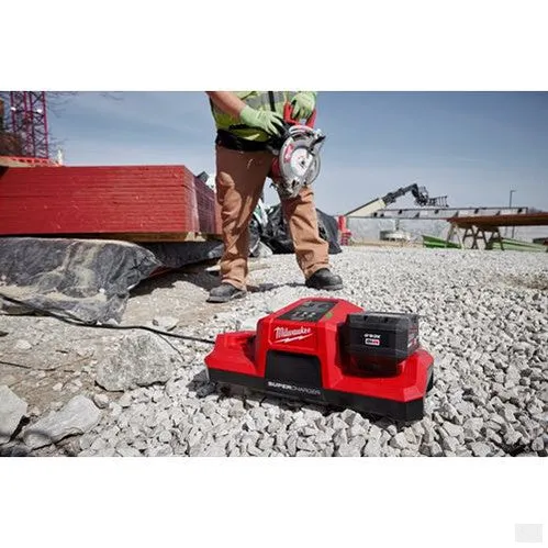 Milwaukee M18 Dual Bay Simultaneous Super Charger 48-59-1815