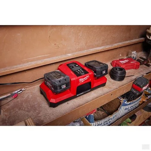 Milwaukee M18 Dual Bay Simultaneous Super Charger 48-59-1815