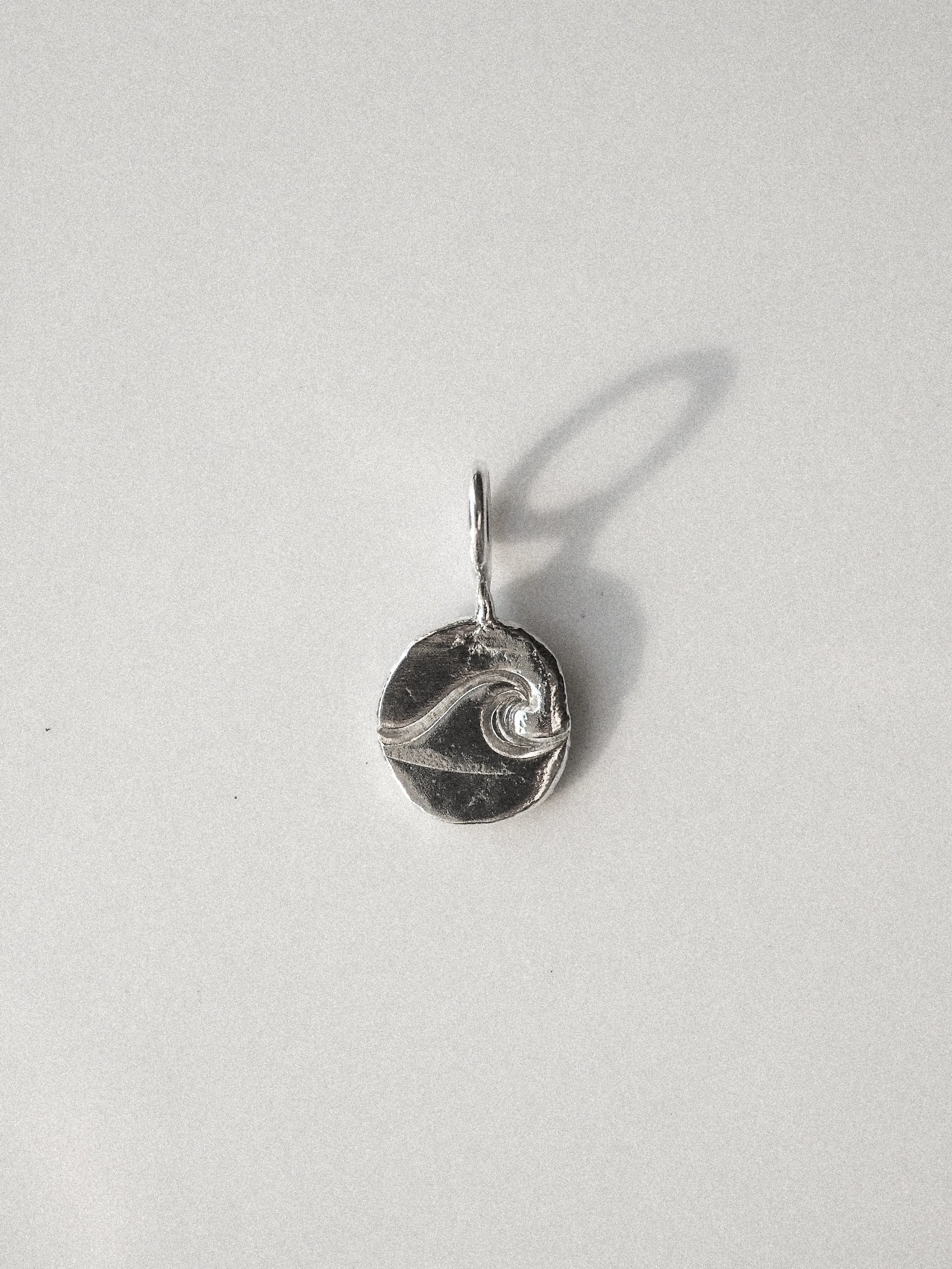 WAVE CHARM | RECYCLED